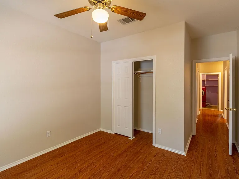 8209 Forest Heights Ln — Photo 24