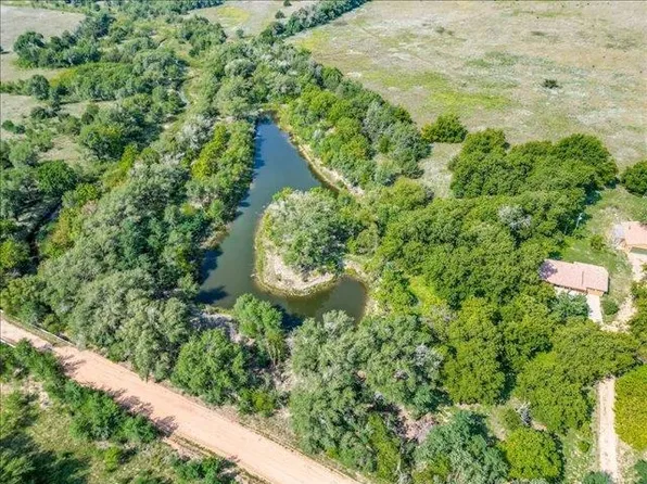 22311 W Pleasant Valley Rd, Langdon, KS 67583