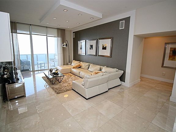 4th image of 15901 Collins Ave APT 2906