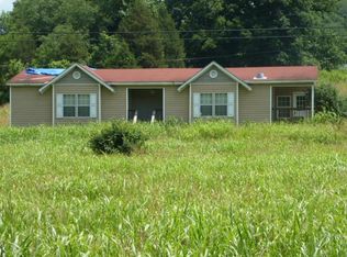 609 Wolf Hill Rd, Bethpage, TN 37022