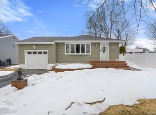 156 N Pine Street, Massapequa, NY 11758