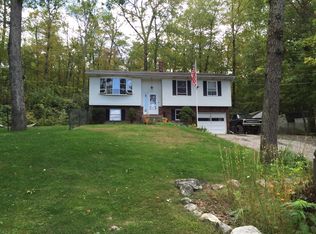 74 Wildwood Rd, Oak Ridge, NJ 07438