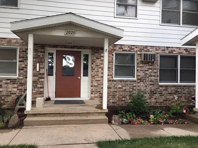 2023 Mayflower Dr
