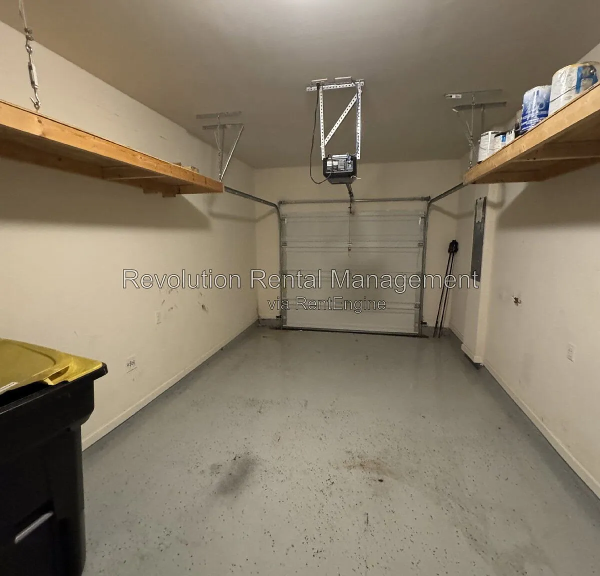 3 bed, 2.5 bath, 1500 sqft, $2,050 — Photo 1