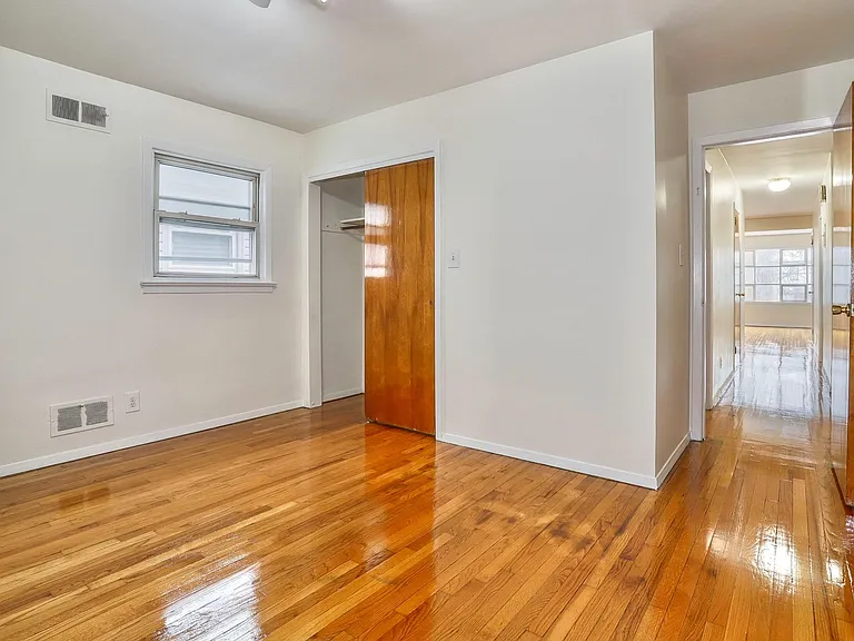502 Avenue E #2 — Photo 10