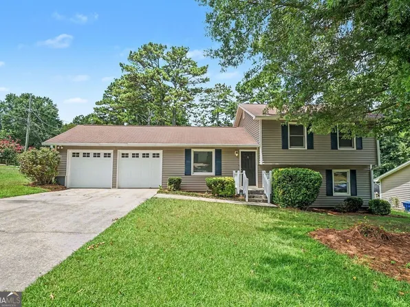 220 Summer Pond Trl, Lawrenceville, GA 30046