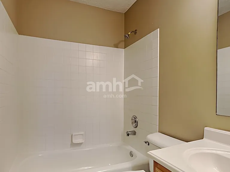 699 Thornton Dr — Photo 17