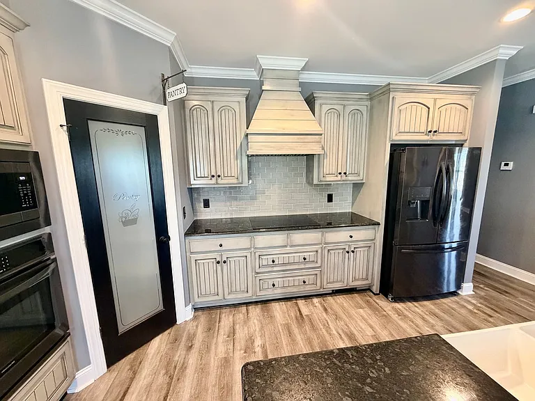 8487 Bend Of The River Rd — Photo 17