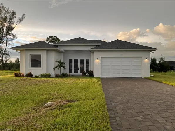 121 NE 8th TER, CAPE CORAL, FL 33909