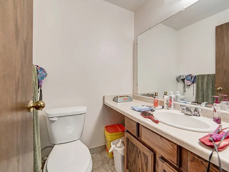 724 W 1720 N #102 — Photo 8