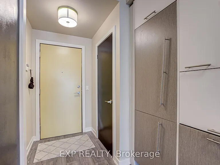 199 Richmond St W #303 — Photo 9