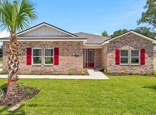 709 Lovejoy Rd NW, Fort Walton Beach, FL 32548