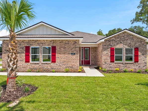 709 Lovejoy Rd NW, Fort Walton Beach, FL 32548