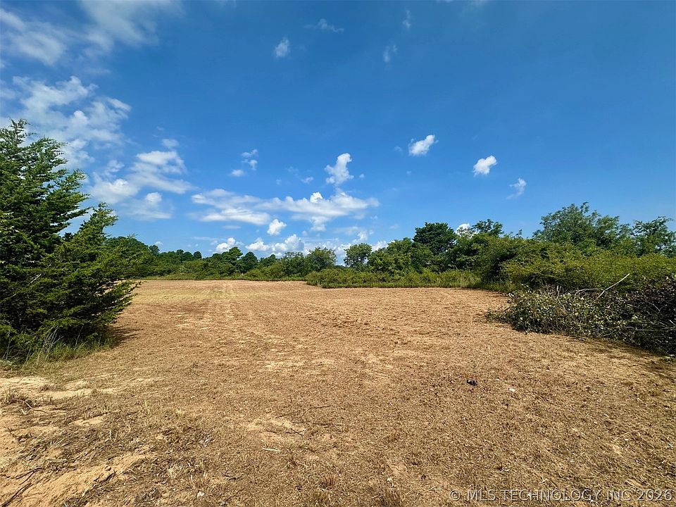 1st image of 21 Pineview Cir