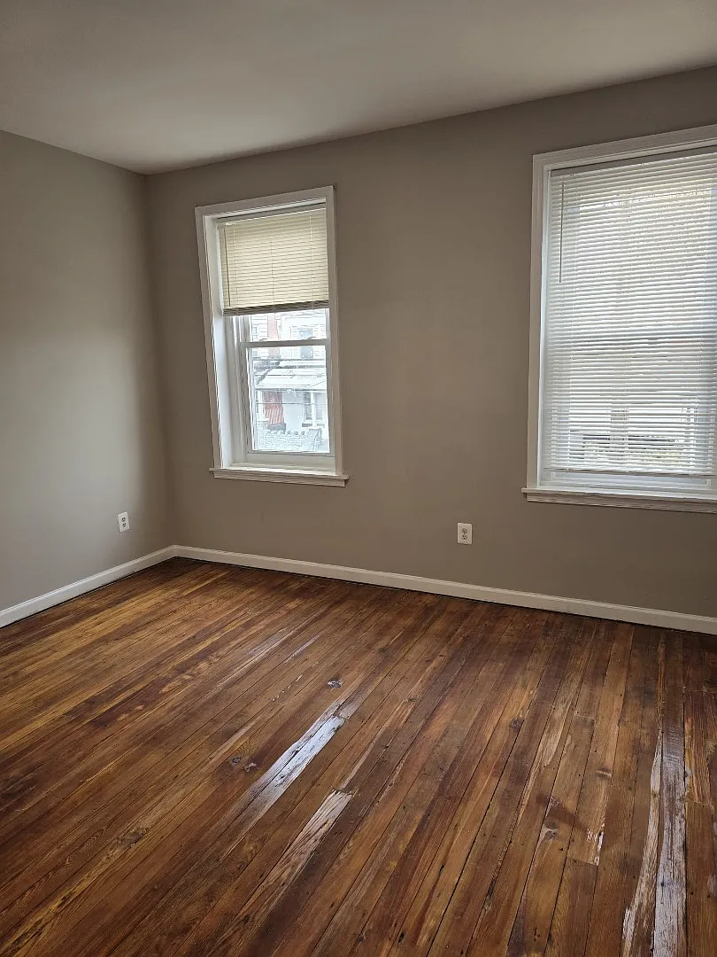 5542 Master St — Photo 3