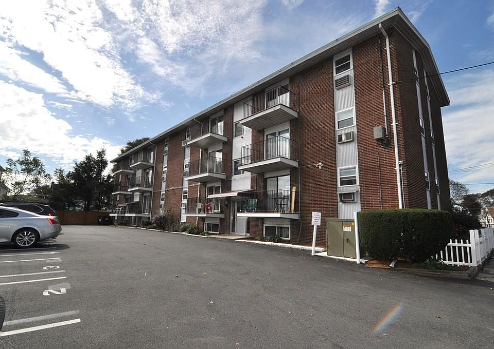 1st image of 36 Essex St APT 8