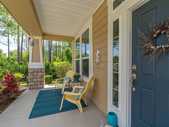 4th image of 398 Aspen Leaf Dr