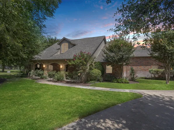 301 S Oakvista Ct, Aledo, TX 76008