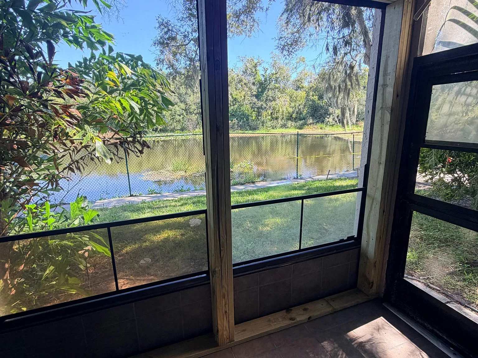 2 bed, 1000 sqft, $1,650 — Photo 2