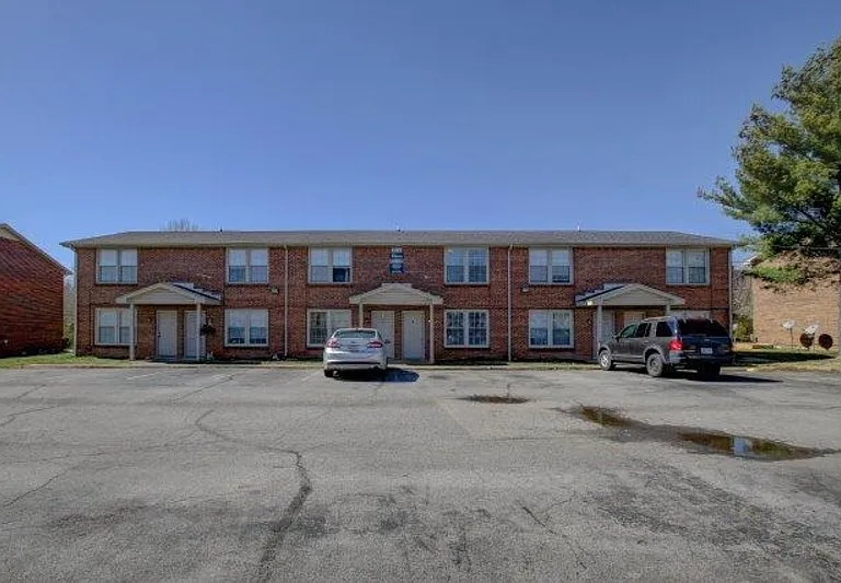 812- E Golfview Pl — Photo 1