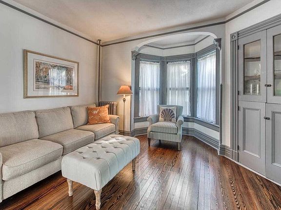 4th image of 115 3rd St #A
