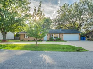 195 NW K St, Bentonville, AR 72712