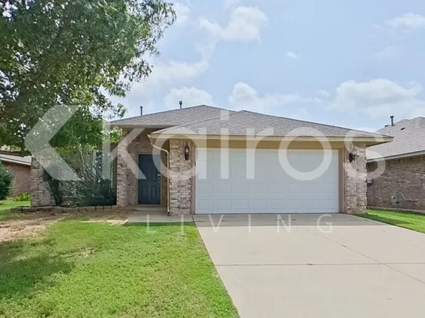 4209 Snowy Owl Dr, Norman, OK 73072