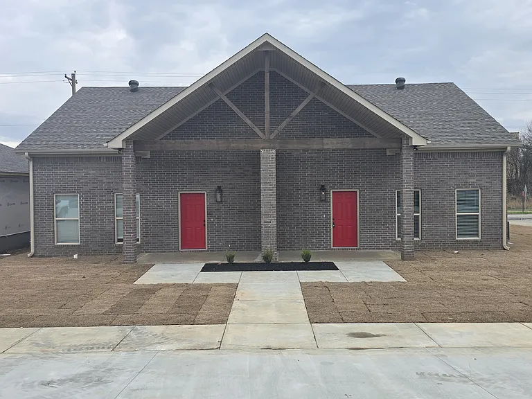 1210 Aggie Rd #A — Photo 2