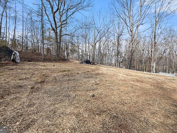 5th image of 393 Lancelot Rd