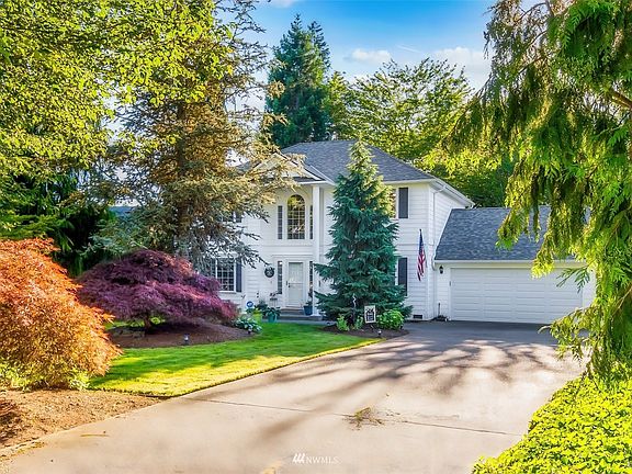 Built in 1996 with Hardi Plank siding - great stuff - 