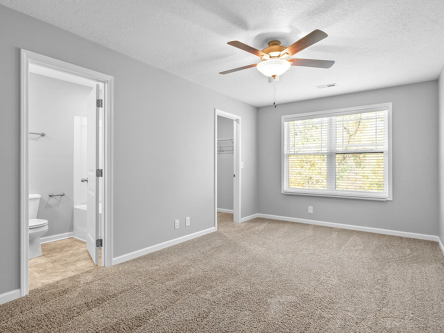2 bed, 2.5 bath, 1216 sqft, $1,450 — Photo 4