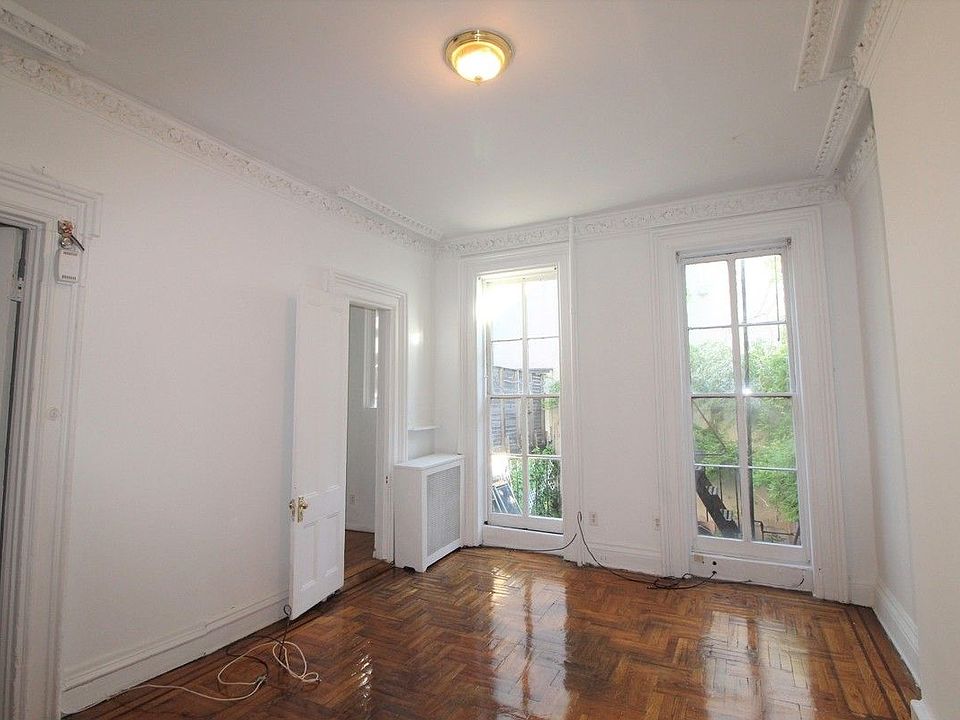 1st image of 219 Degraw St