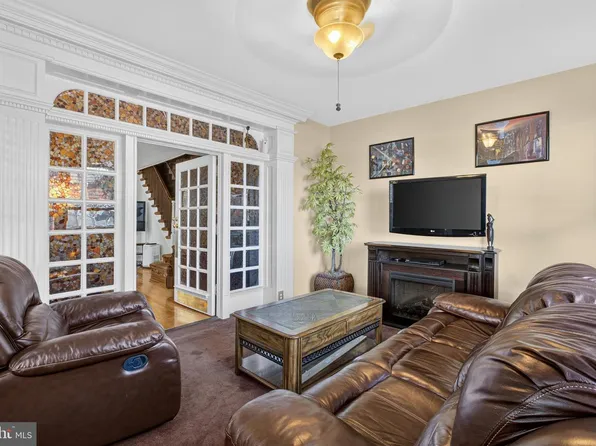 6016 Cobbs Creek Pkwy, Philadelphia, PA 19143