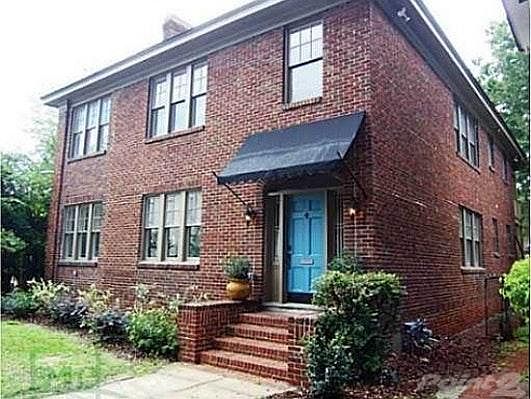 Front of duplex/2-flat