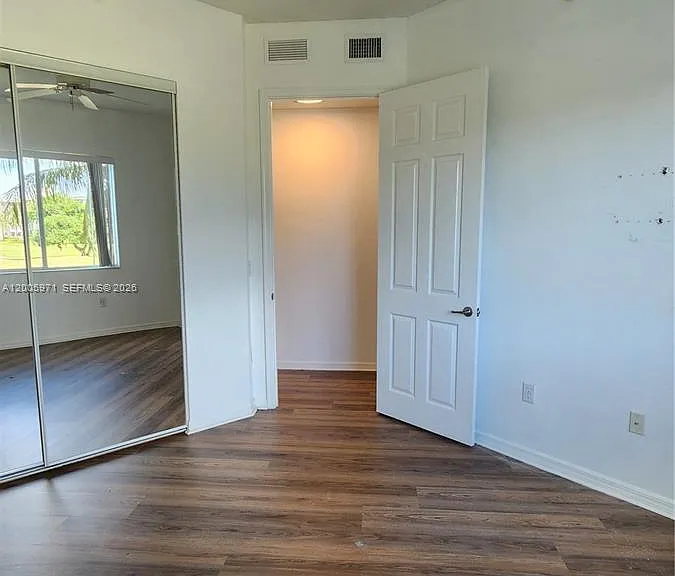 3600 Oaks Clubhouse Dr #206 — Photo 28