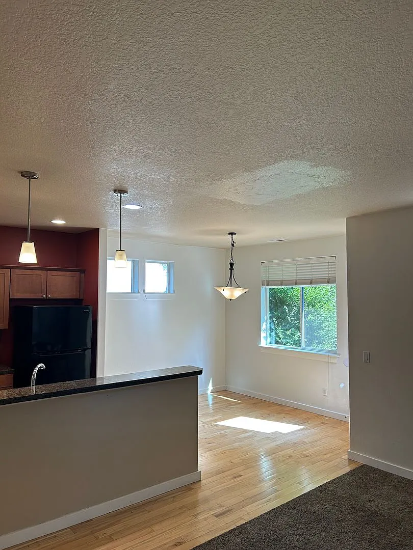 2522 Mountain Terrace — Photo 4