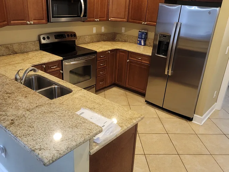 2325 Keith St — Photo 7