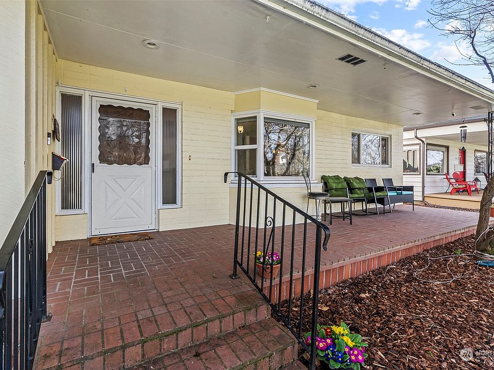 1016 Kessler, Longview, WA 98632 Zillow