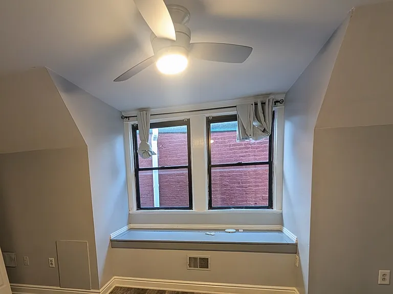 421 Foreland St #2 — Photo 15
