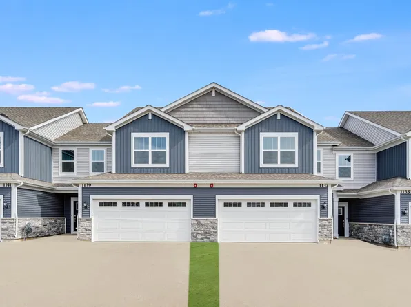 1135 White Oak Cir, Crystal Lake, IL 60012