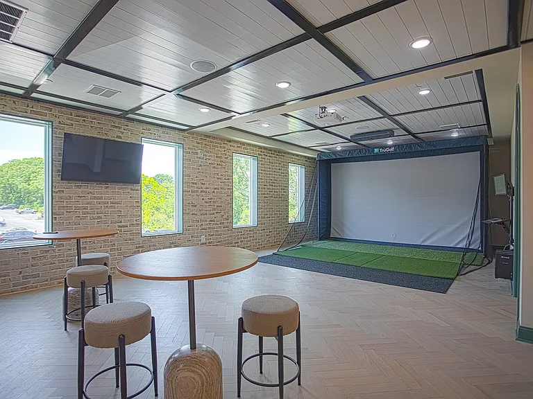 Relay 129 Apartments & Townhomes — Photo 38