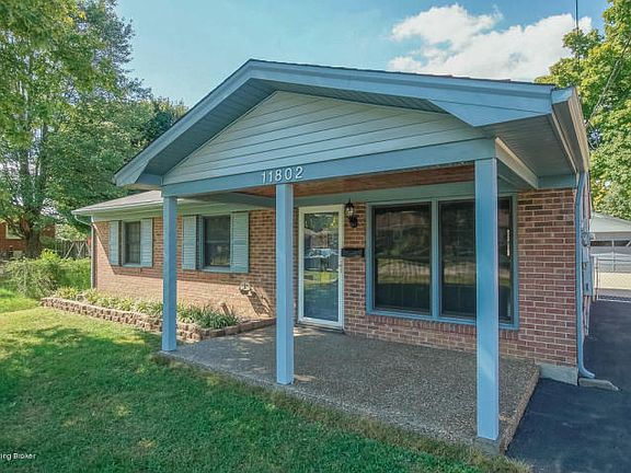 4th image of 11802 Pierce Way
