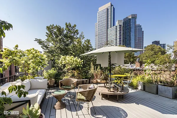 Sold by Citi Habitats | media 45