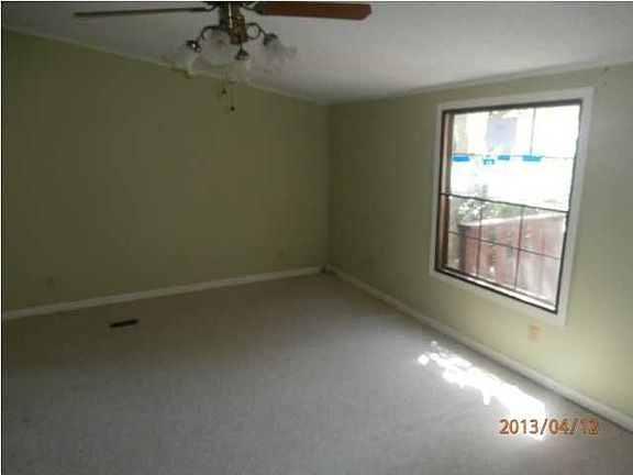 2nd image of 1055 Everglade Dr