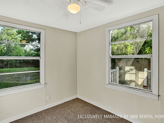 4th image of 1904 Riverview St