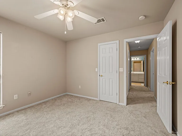 1919 Maplewood Trl — Photo 31