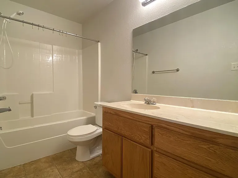 2912 Ashley Dr — Photo 10