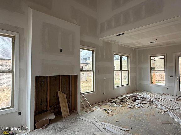 5th image of 187 Bronson Bnd