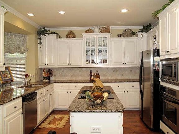 5th image of 713 Bryson Way