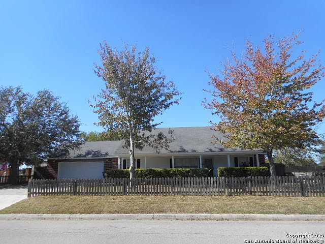 1st image of 937 Patricia Ann Dr